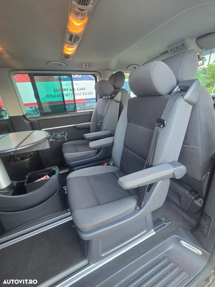 Volkswagen Multivan - 37