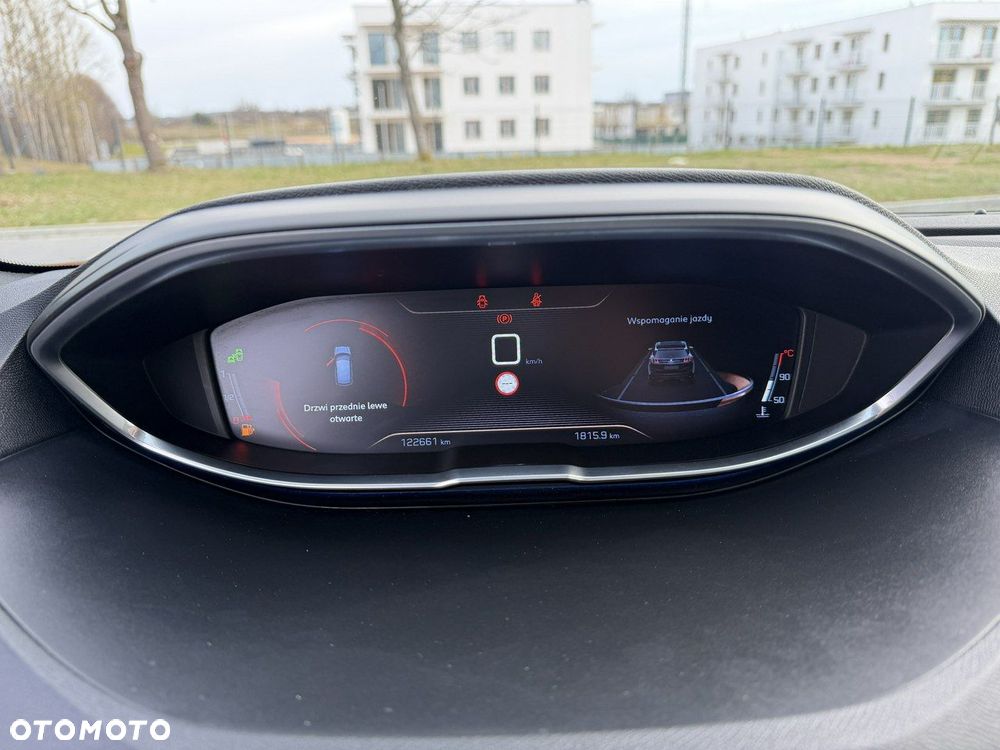 Peugeot 3008 PureTech 130 Stop & Start GPF Allure Pack - 30