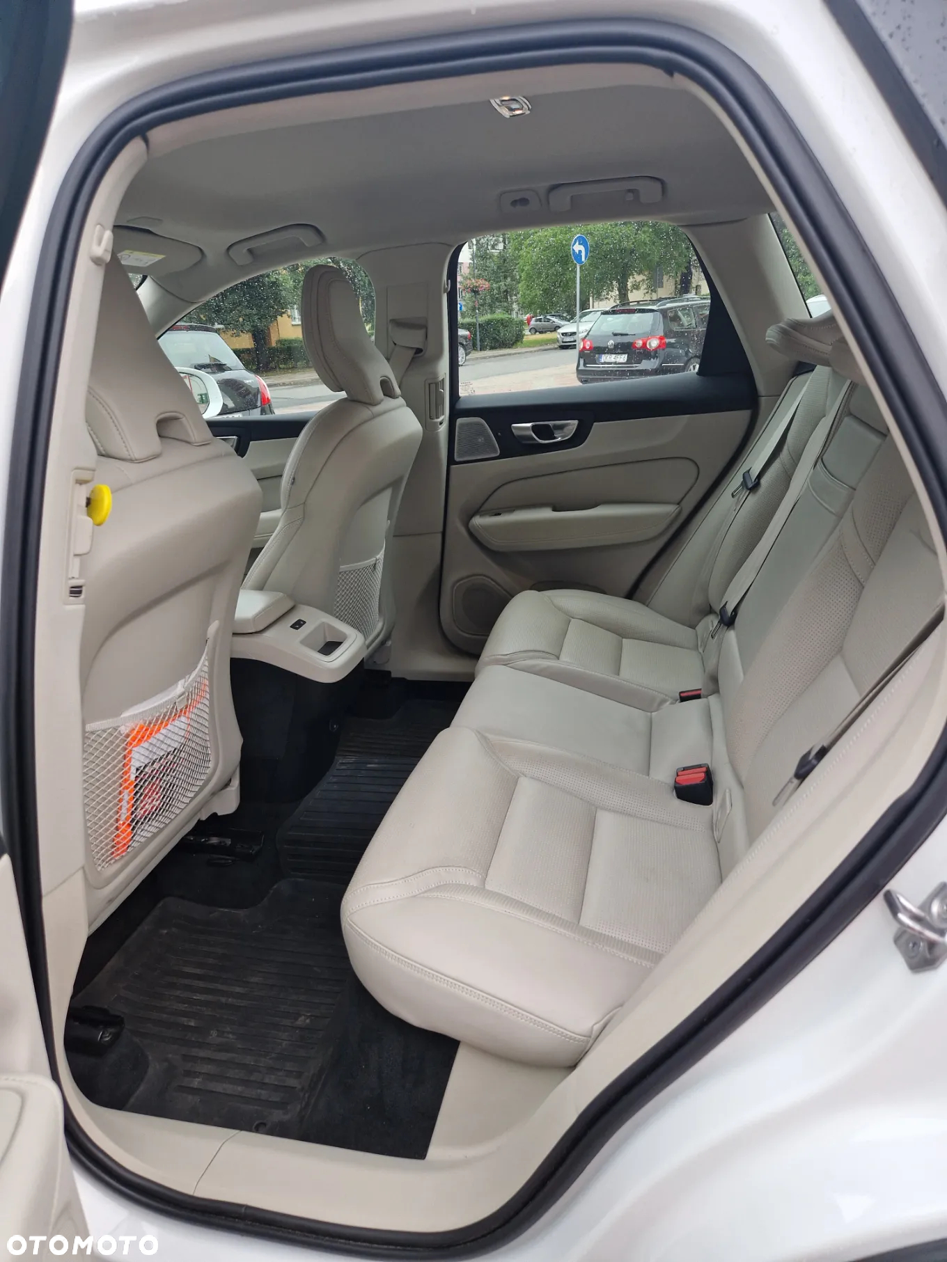 Volvo XC 60 D5 AWD Inscription - 9