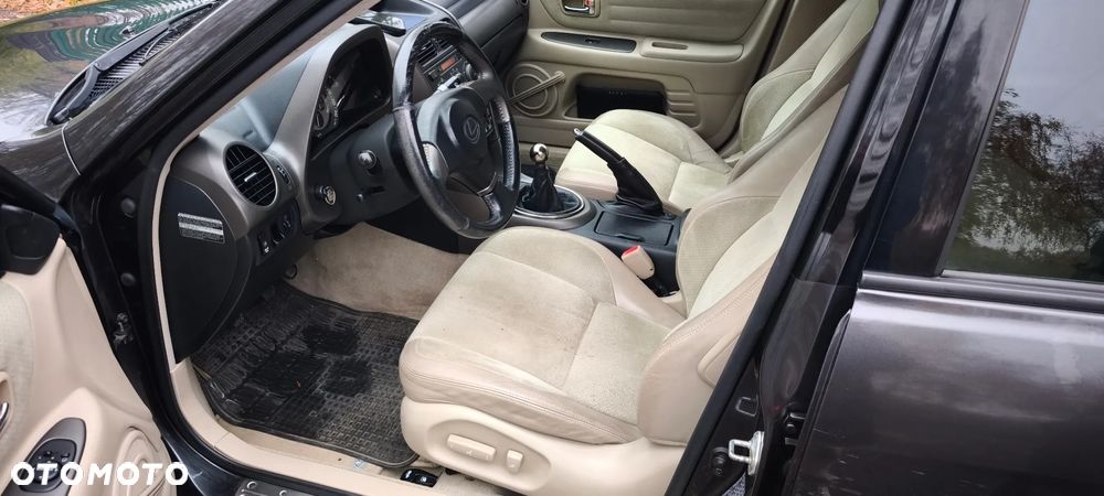 Lexus IS 200 Prestige - 23