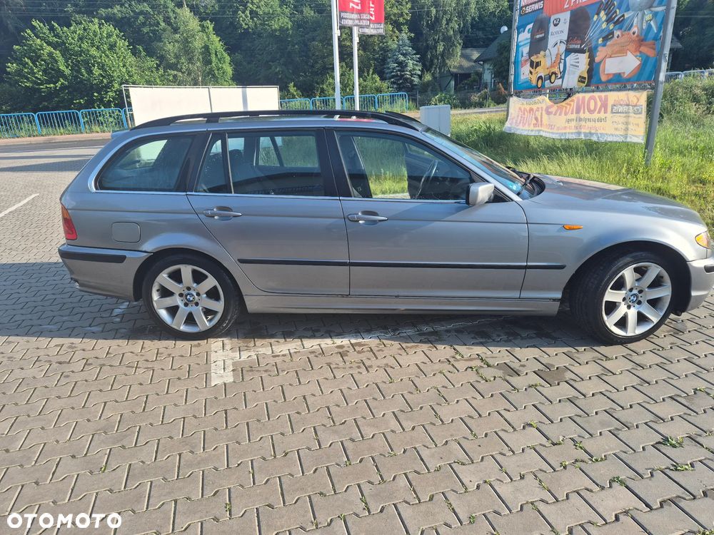 BMW Seria 3 320i - 4