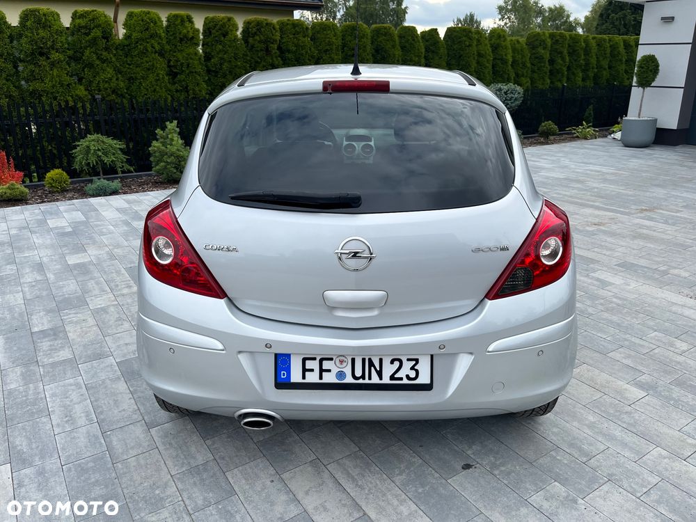 Opel Corsa 1.4 16V Cosmo - 5