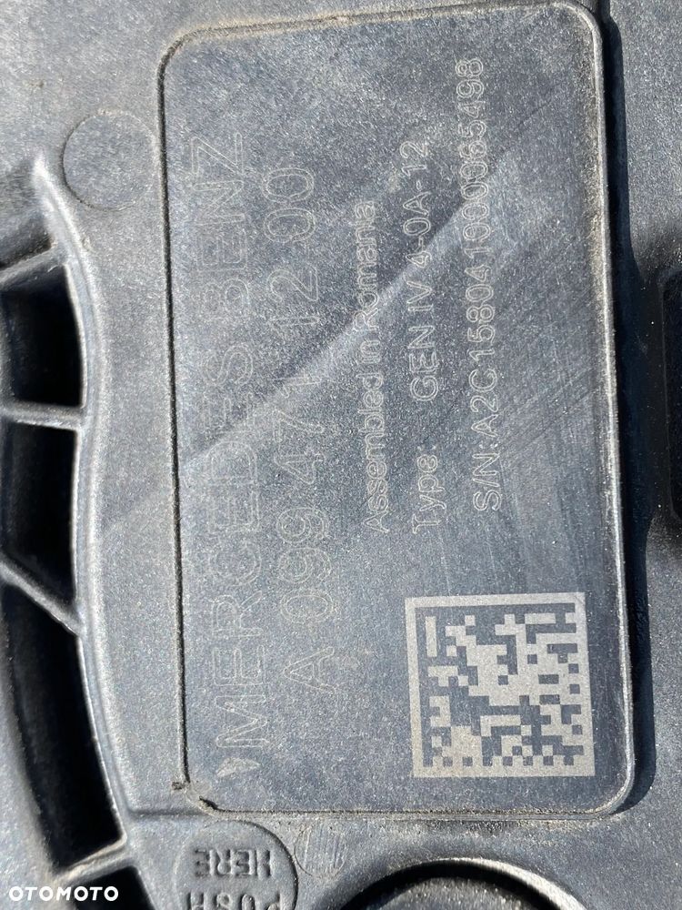 MERCEDES 177 247 zbiornik adblue A 2474708202 - 3