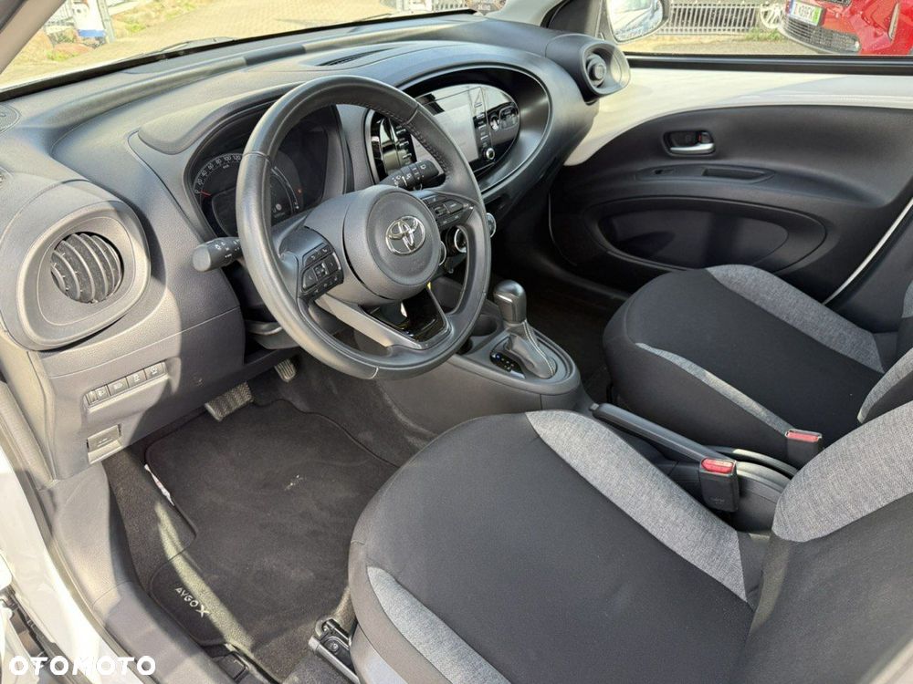 Toyota Aygo X S-CVT Black&White - 18