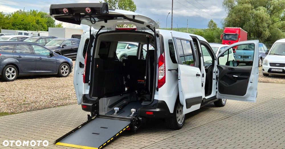 Ford Transit Connect - 22