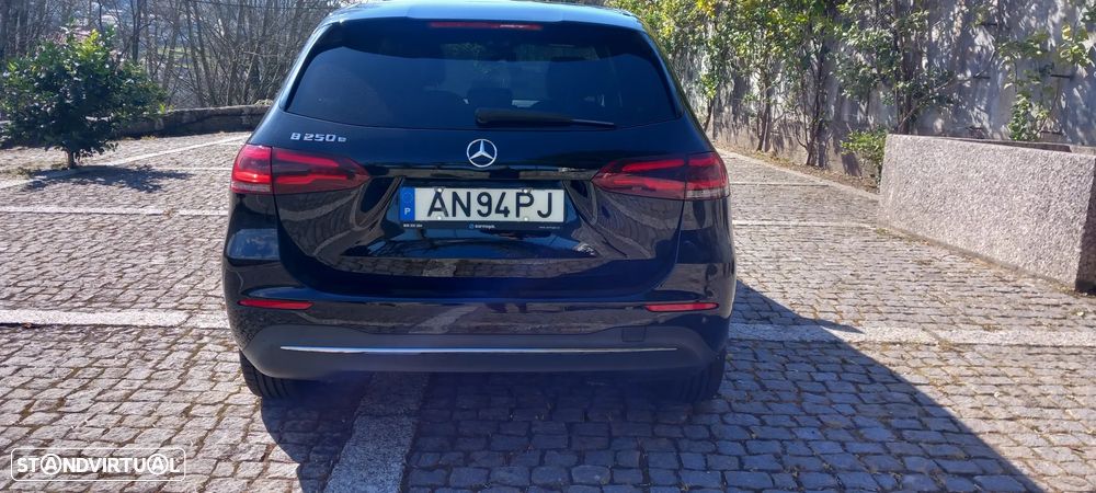 Mercedes-Benz B 250 e Style Plus - 17