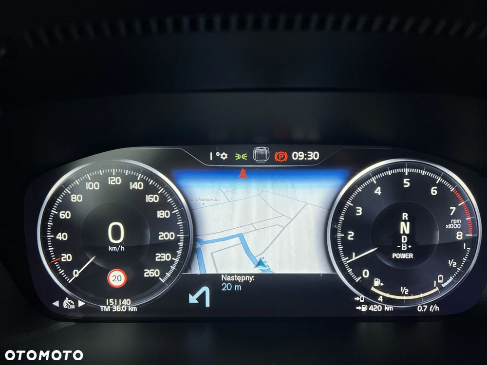 Volvo V60 T8 AWD Recharge Geartronic RDesign - 14