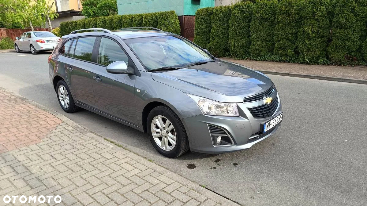Chevrolet Cruze 1.7 LT - 2