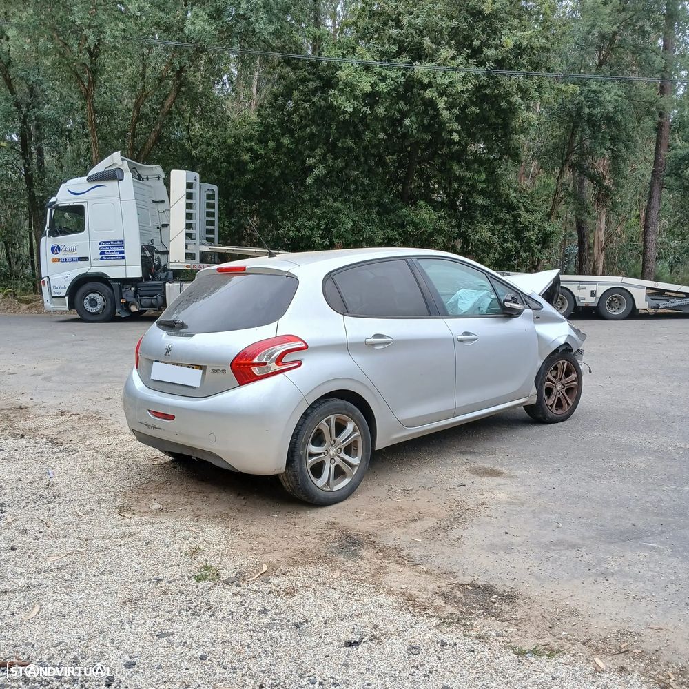 Peugeot 208 I 1.2 de 2014  – Peças Usadas (9971) - 4