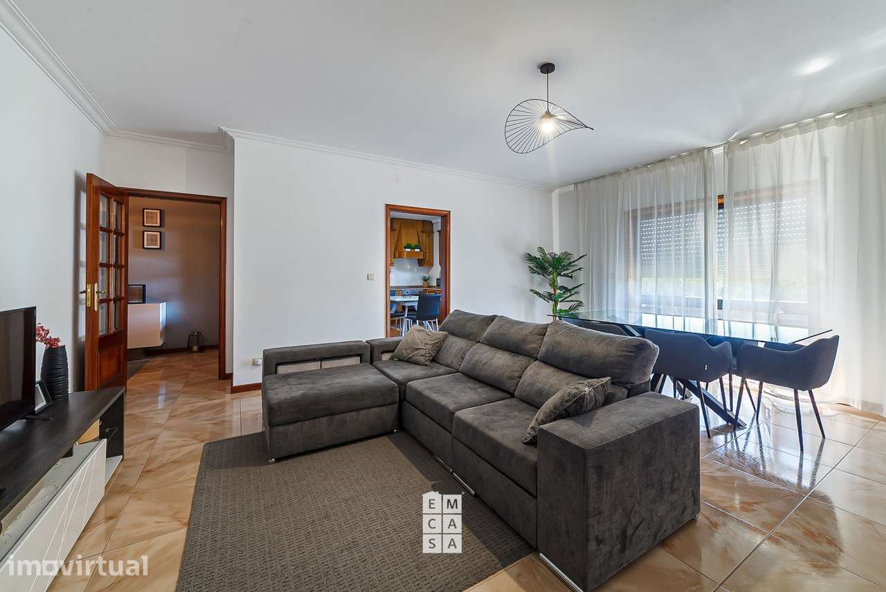 Apartamento T3 Venda em Oliveira de Azeméis, Santiago de Riba-Ul, Ul, - Grande imagem: 2/60