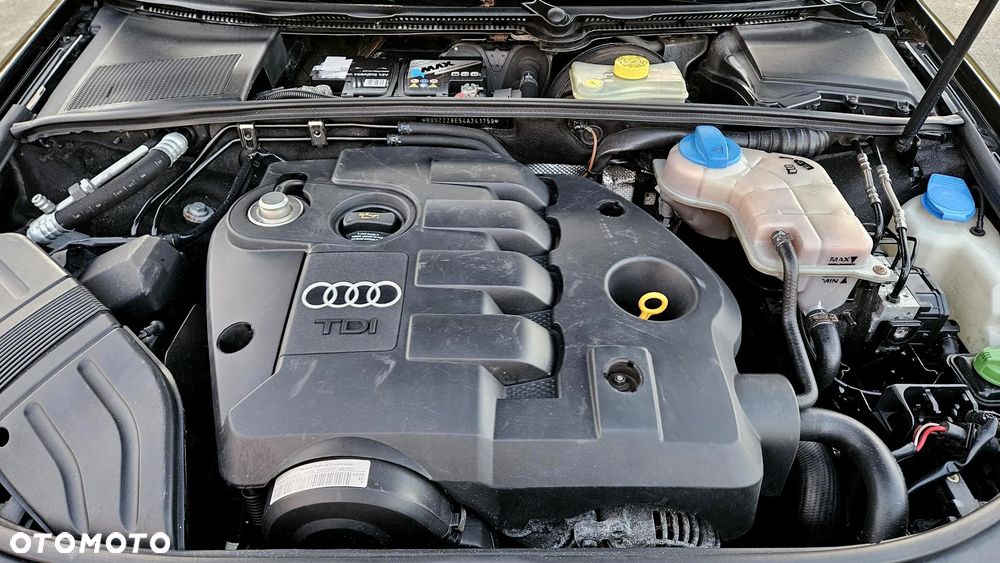 Audi A4 Limousine - 32