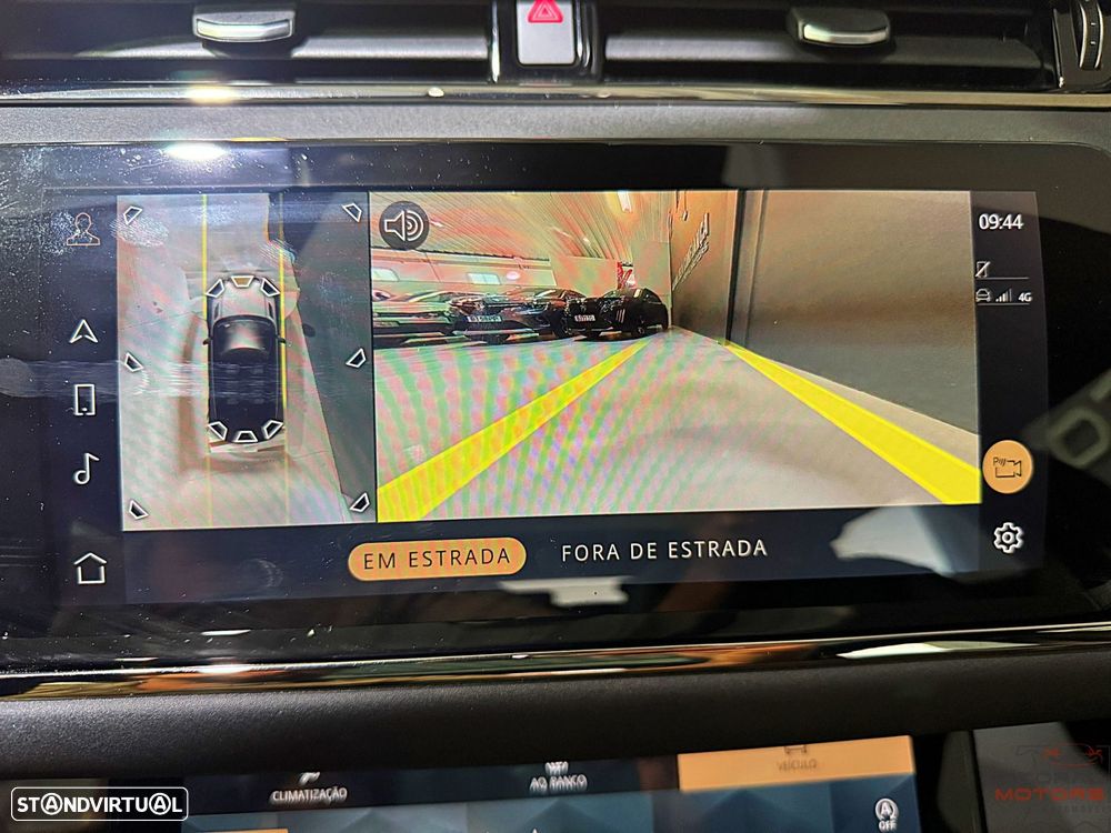 Land Rover Range Rover Evoque P300e R-Dynamic - 36