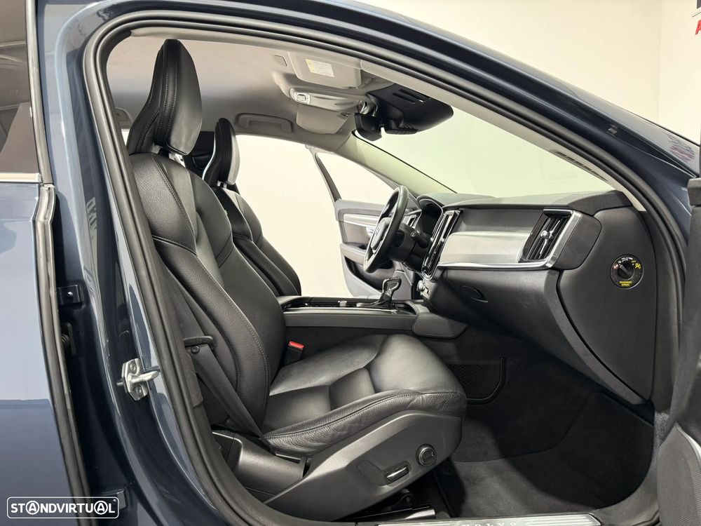Volvo V90 2.0 D4 Momentum Plus Geartronic - 37