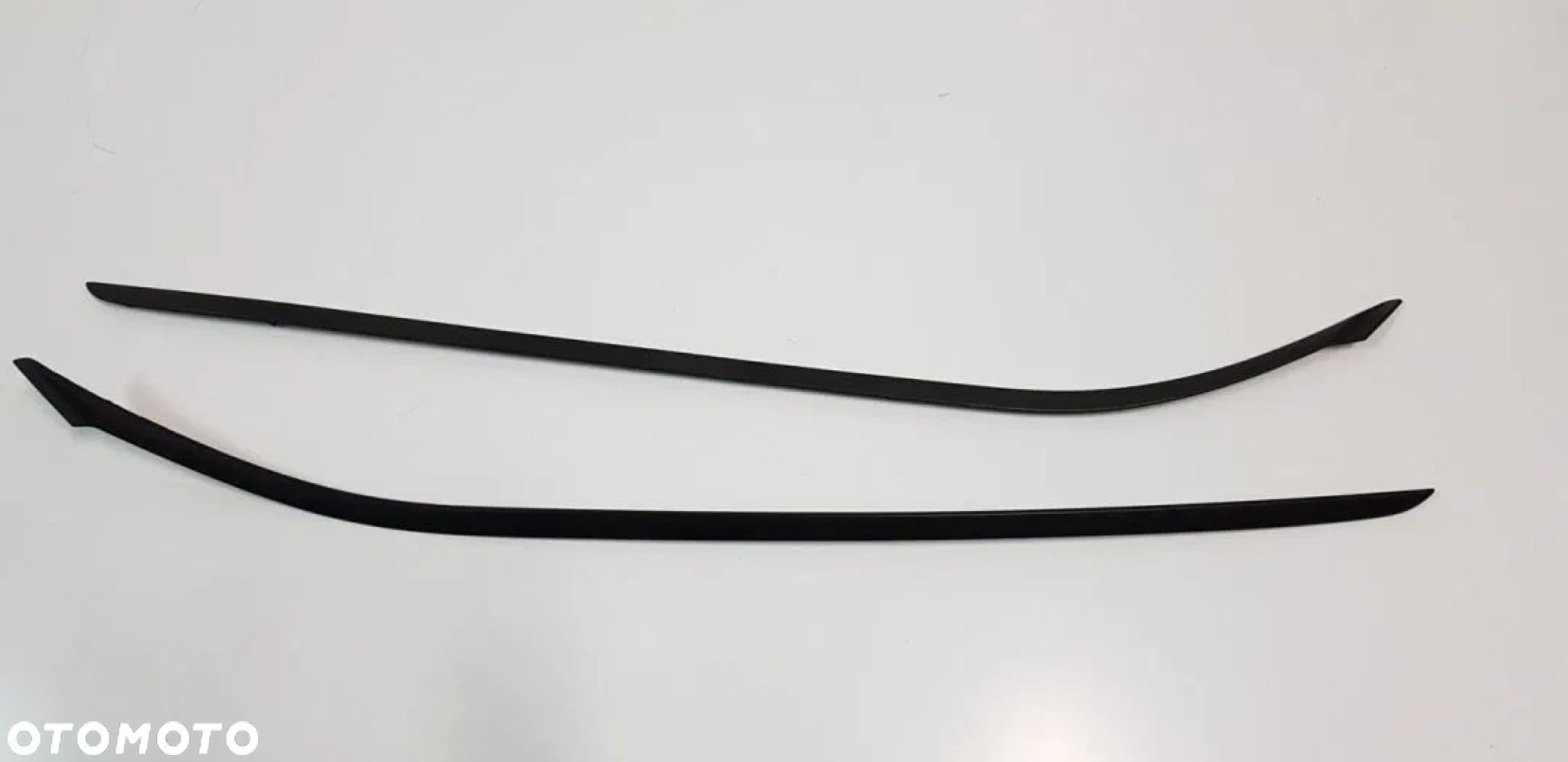LISTWA SZYBY CZOŁOWEJ FORD C-MAX II MK2 - 1