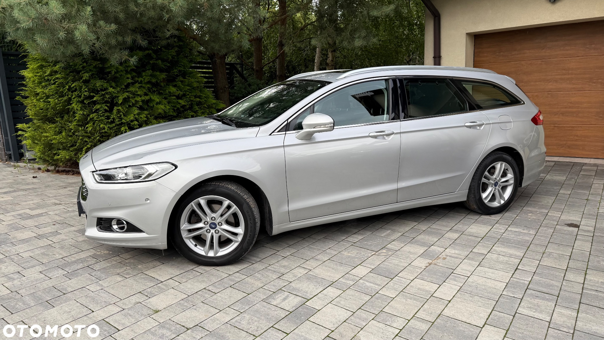 Ford Mondeo 2.0 TDCi Ambiente Plus PowerShift - 17