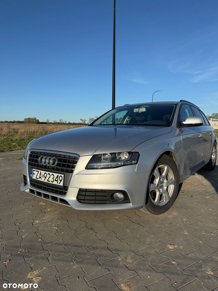 Audi A4 Avant - 4