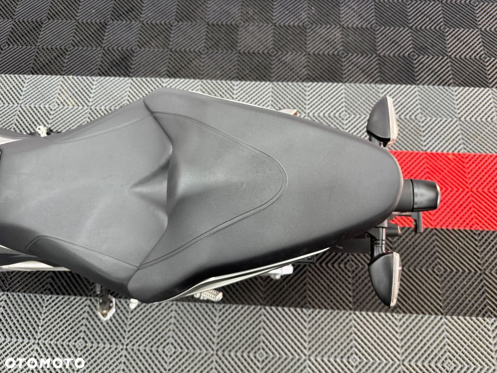 Aprilia Tuono - 24