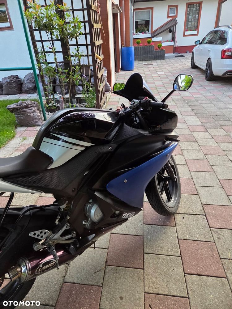 Yamaha YZF - 1