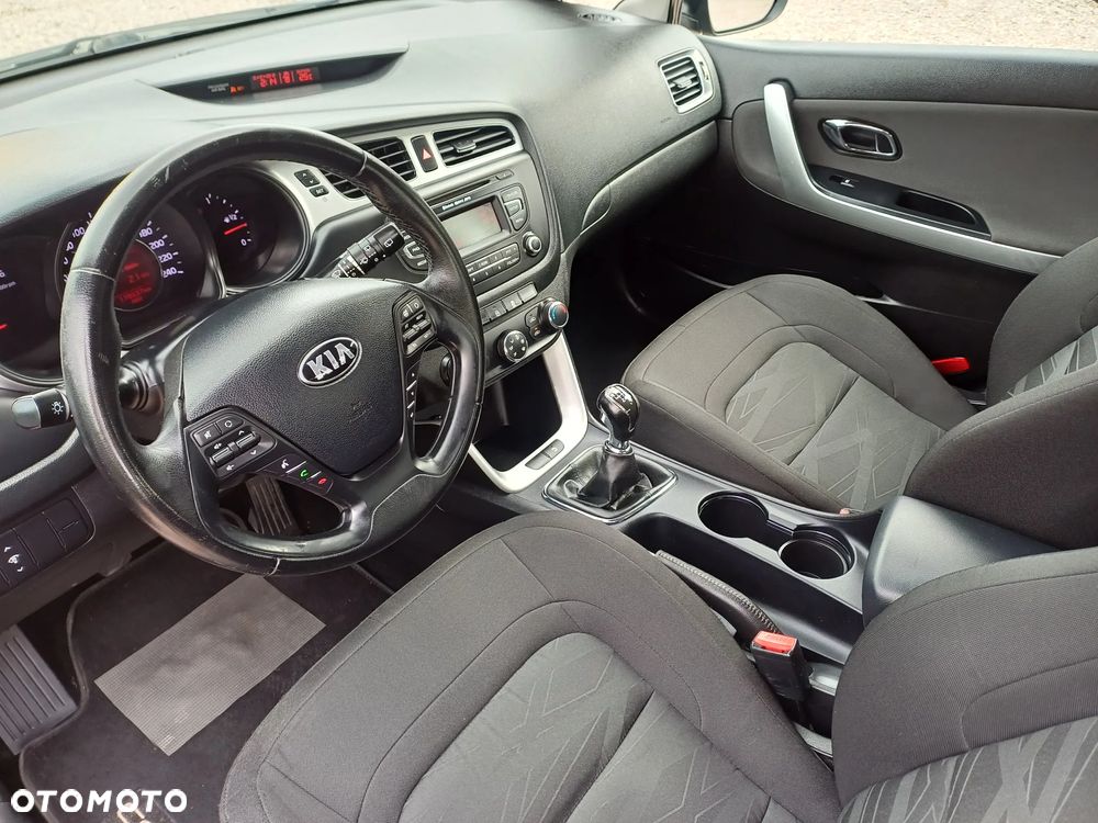 Kia Ceed 1.4 CRDi 90 Spirit - 4