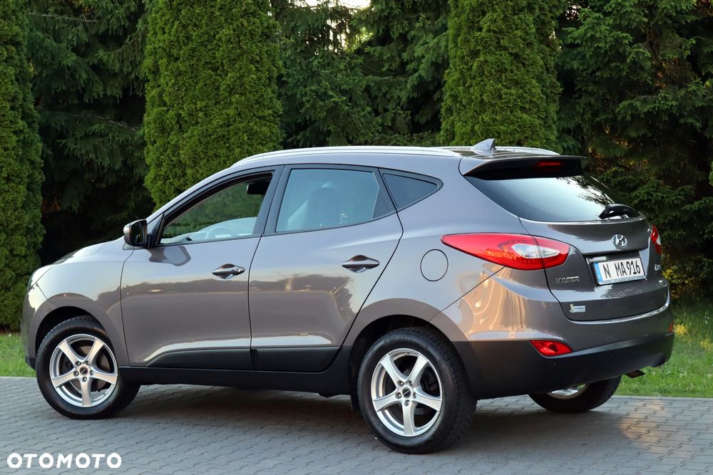 Hyundai ix35 1.6 2WD Fifa World Cup Edition - 8