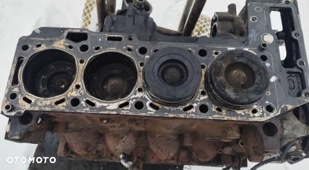 BLOK SILNIKA+TŁOKI_ 3,0 HPI IVECO_EURO 4_NOMINAŁ - 4