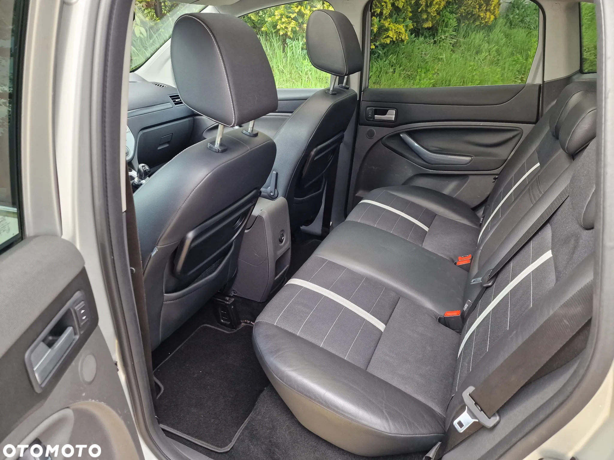 Ford Kuga 2.0 TDCi Titanium - 24