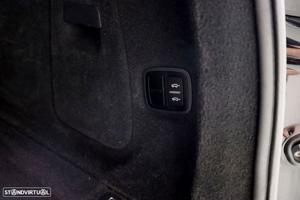 Porsche Cayenne - 36