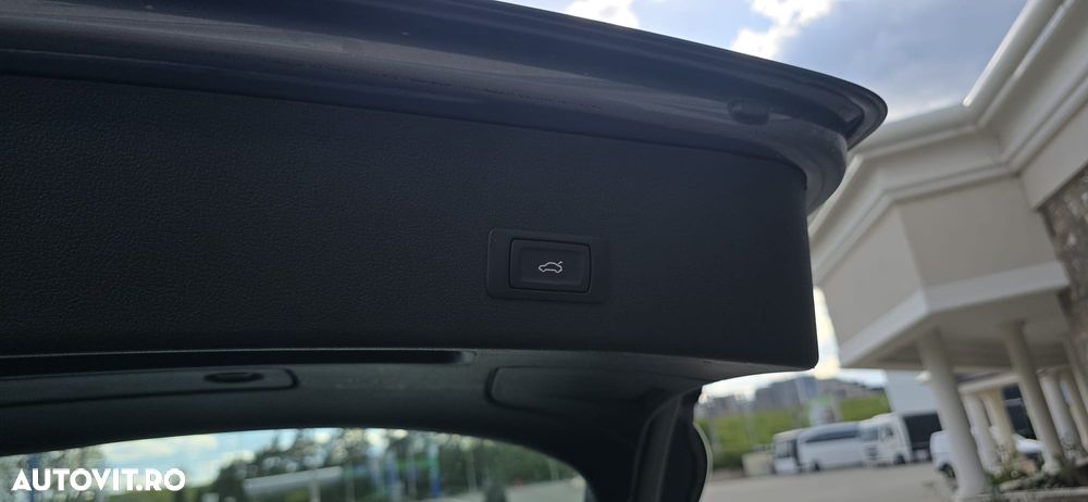 Audi A4 2.0 TDI DPF multitronic Ambiente - 14