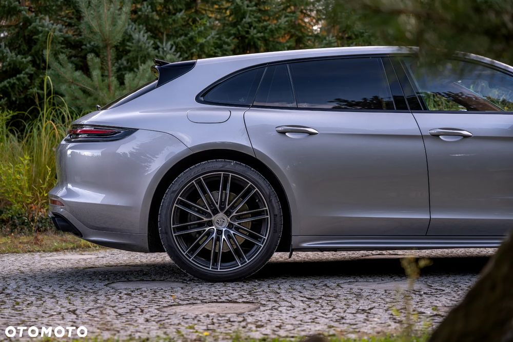 Porsche Panamera 4S Sport Turismo - 18