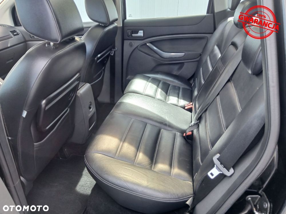 Ford Kuga - 25