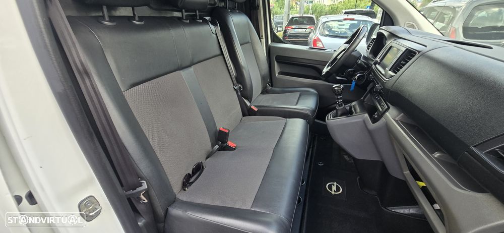 Opel Vivaro - 17