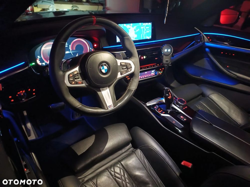 BMW Seria 5 530d xDrive M Sport sport - 23