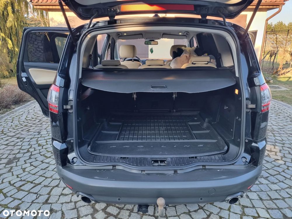 Ford S-Max - 22