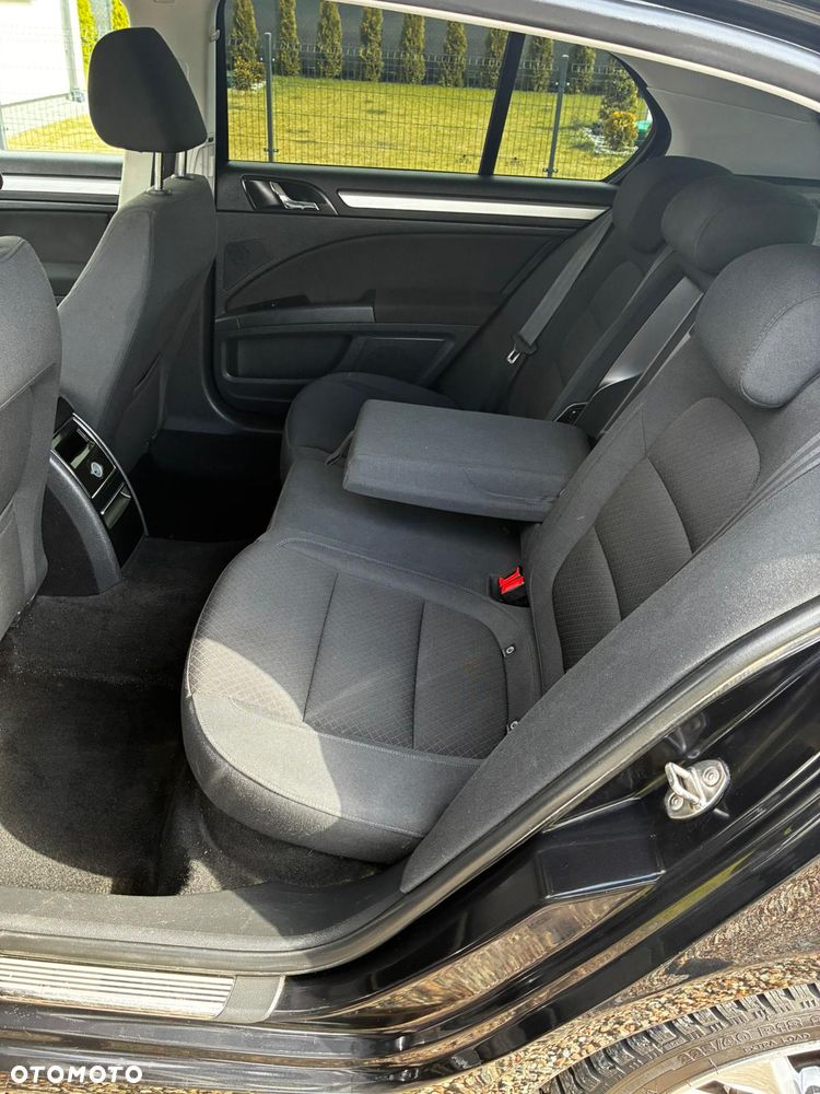Skoda Superb 2.0 TDI Active DSG - 9