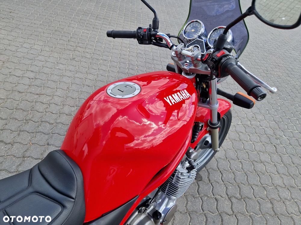 Yamaha XJ - 6