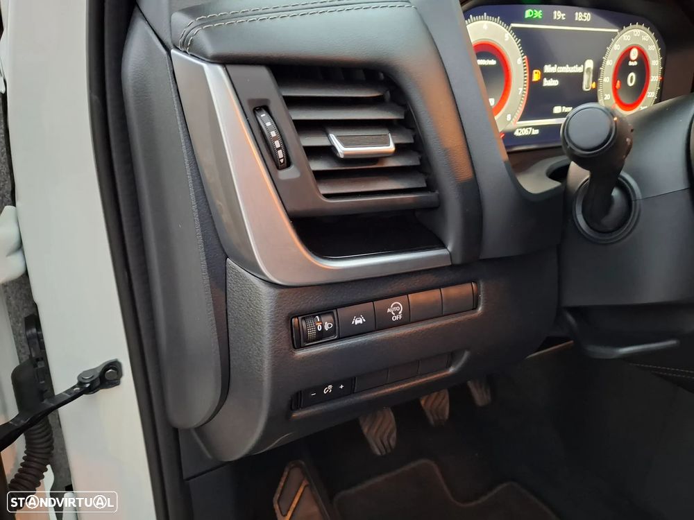 Nissan Qashqai 1.3 DIG-T N-Connecta LED - 12