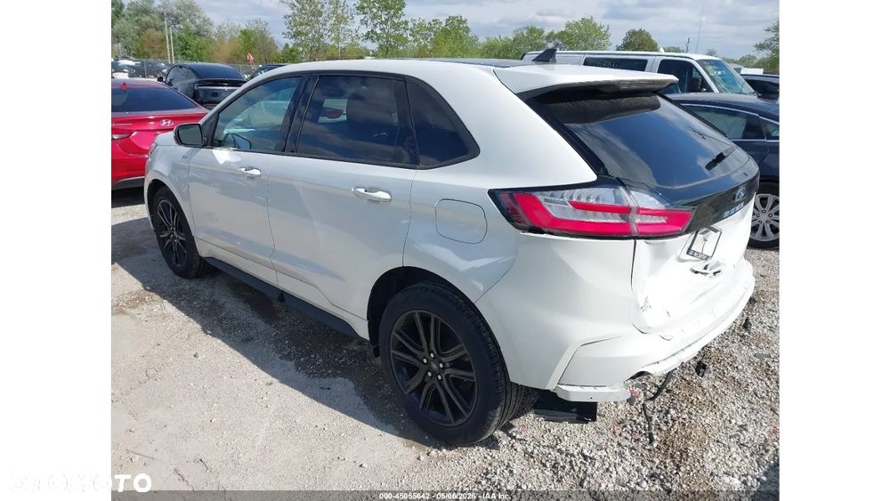 Ford Edge - 2