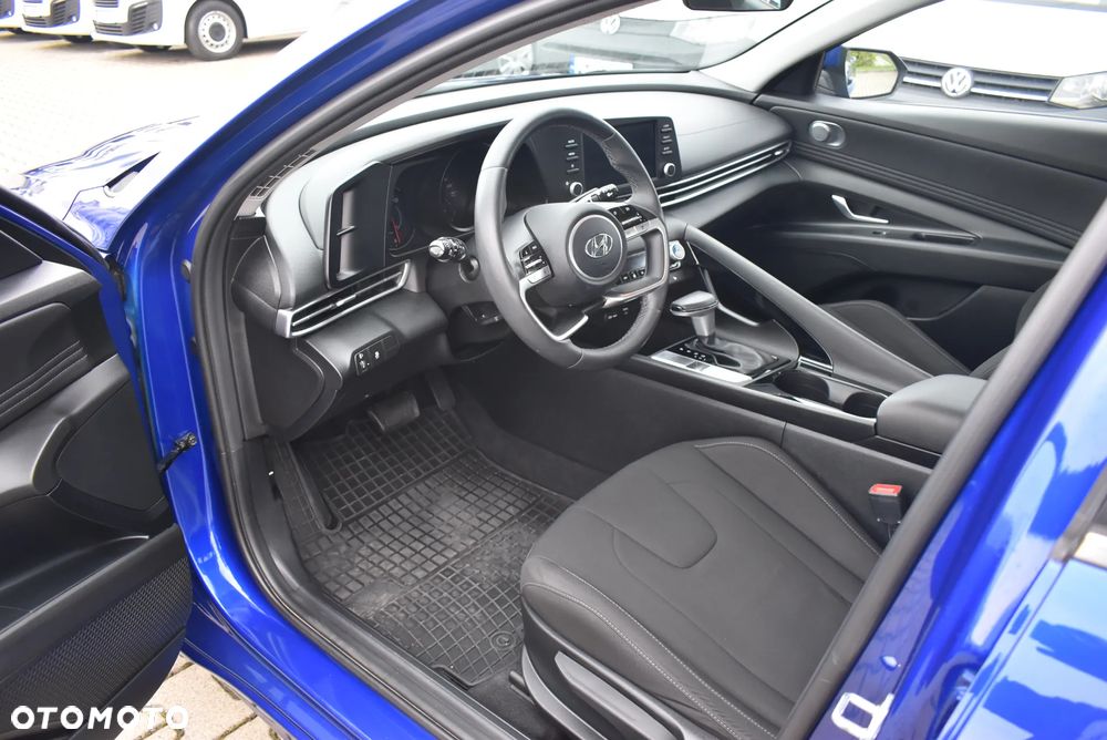 Hyundai Elantra 1.6 Smart CVT - 9