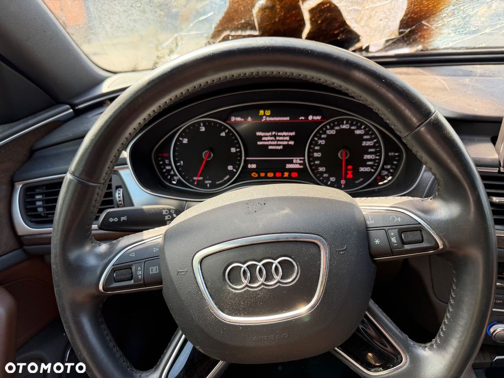 Audi A6 Avant 3.0 TDI quattro S tronic - 13