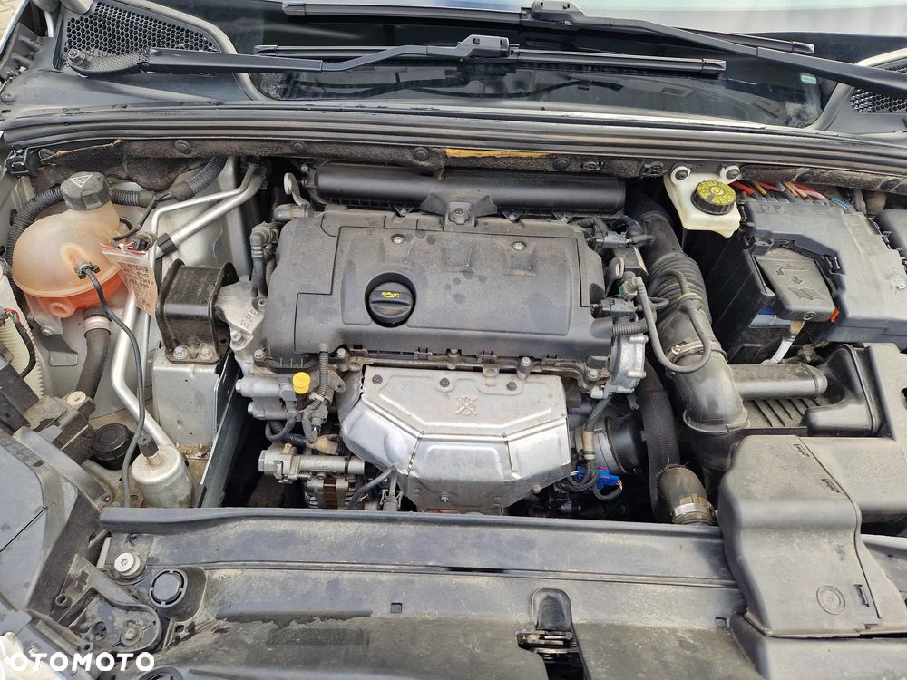 Citroën C4 VTi 120 Attraction - 10