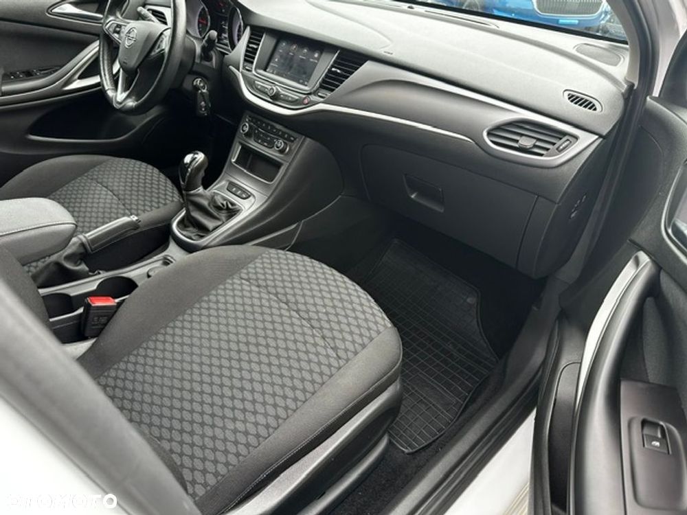 Opel Astra V 1.2 T Edition S&S - 27