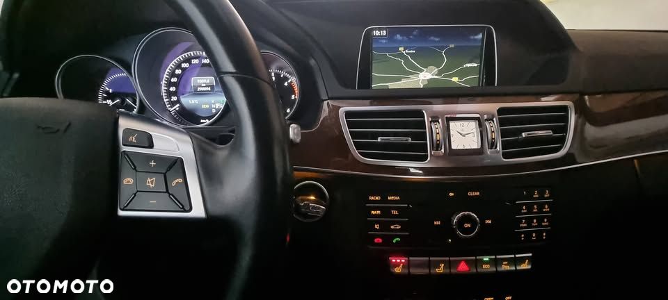 Mercedes-Benz Klasa E 350 BlueTEC 4Matic 7G-TRONIC Elegance - 5