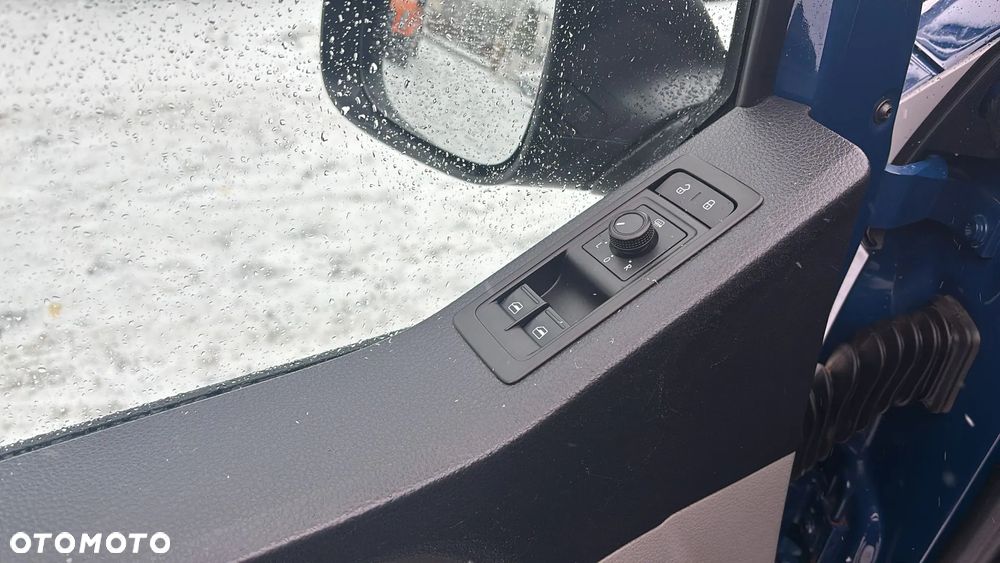 Volkswagen Transporter Kombi L1H1 DSG - 6