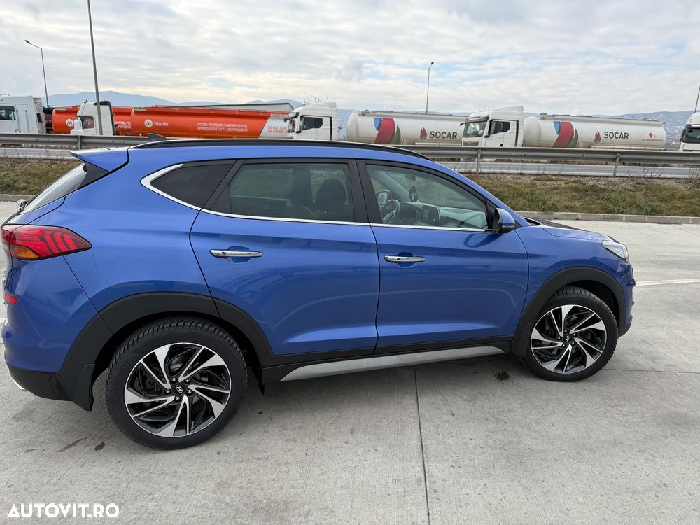 Hyundai Tucson 2.0 CRDI 4WD 8AT Luxury - 11