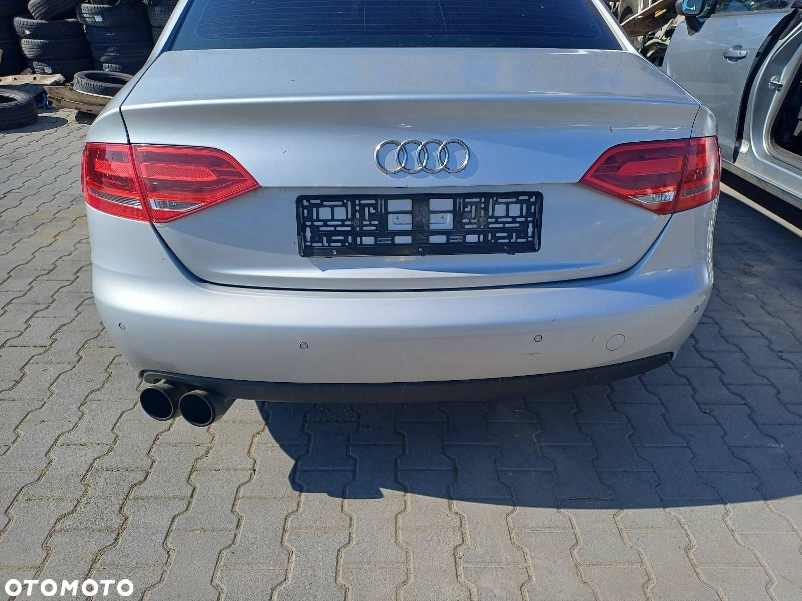 KOMPLETNY TYŁ AUDI A4 B8 LX7W - 1