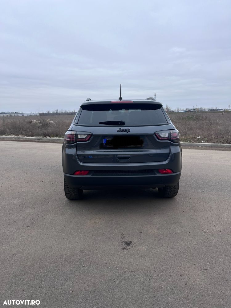 Jeep Compass - 11