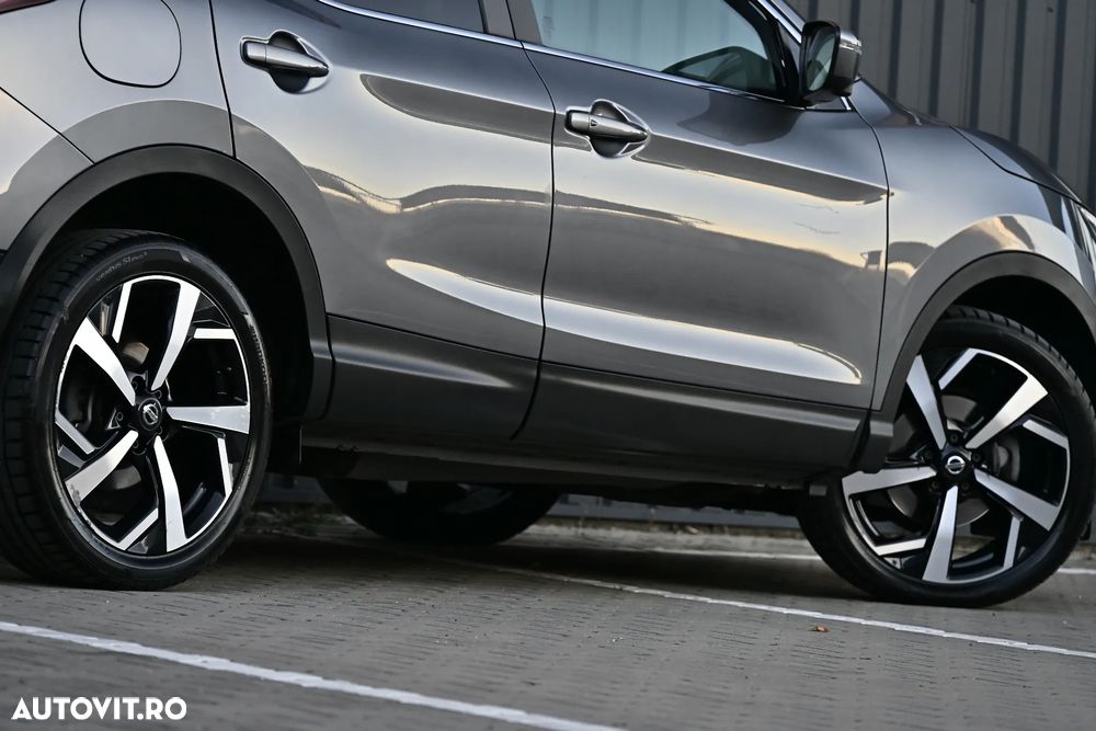 Nissan Qashqai 1.7 dCi Xtronic ALL-MODE 4x4i TEKNA+ - 29