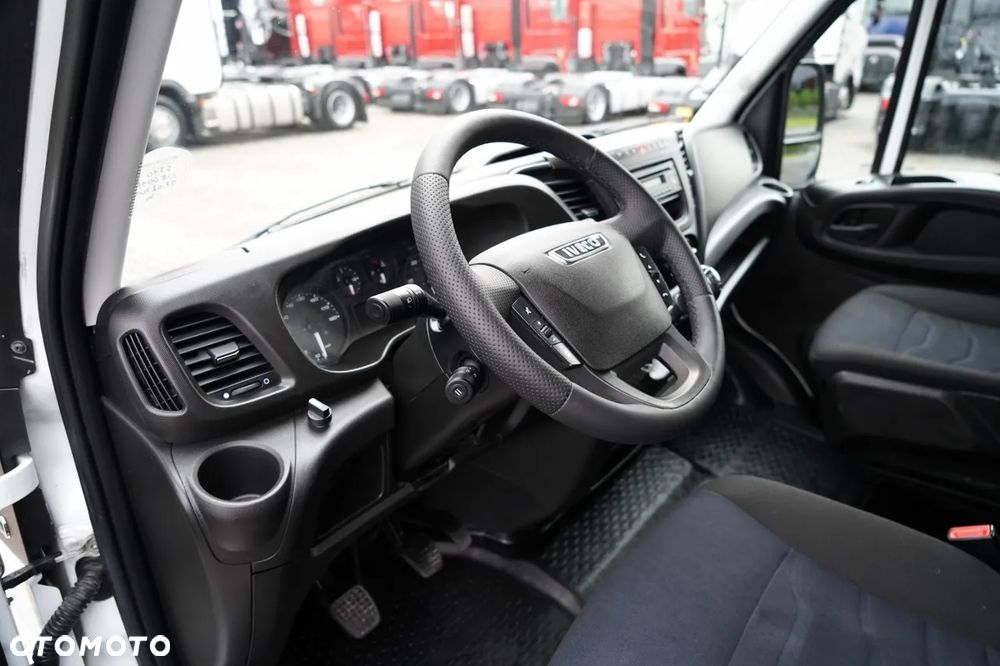 Iveco DAILY 35-140 / WYWROTKA / BRYGADÓWKA / BLIŹNIAK / MANUAL / 6 MIEJSC / - 27