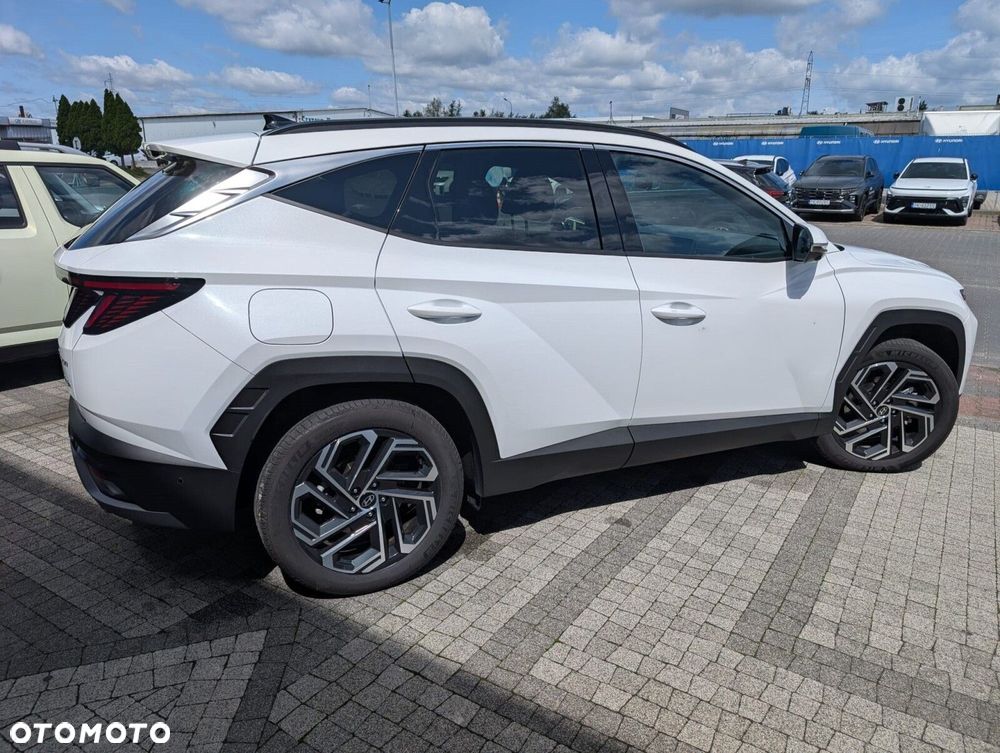 Hyundai Tucson - 8