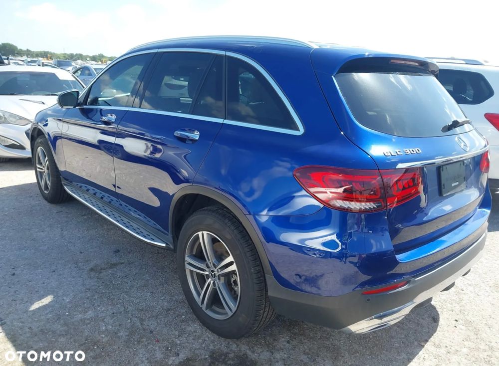 Mercedes-Benz GLC 300 4Matic 9G-TRONIC - 3